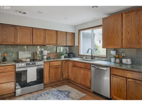 5722 Fernbrook Way Lake Oswego OR 97035