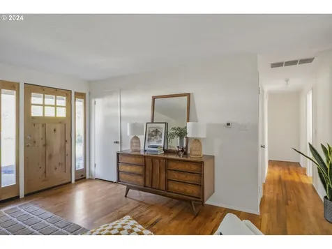 5722 Fernbrook Way Lake Oswego OR 97035