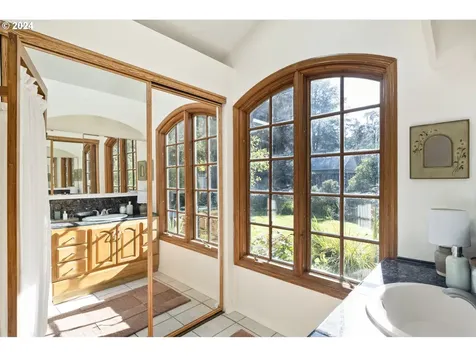 5722 Fernbrook Way Lake Oswego OR 97035