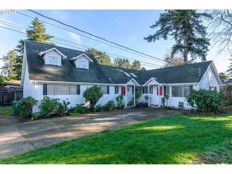 1495 Teakwood Avenue Coos Bay OR 97420