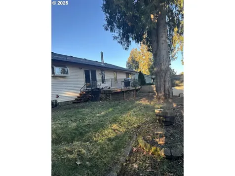 40005 Davis Street Sandy OR 97055