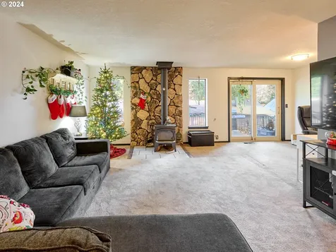 40005 Davis Street Sandy OR 97055