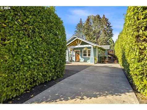 633 NW 10th Street Mcminnville OR 97128