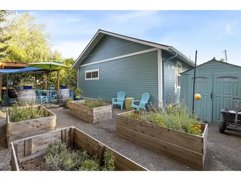 633 NW 10th Street Mcminnville OR 97128