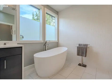 3718 Se 155th Avenue Vancouver WA 98683