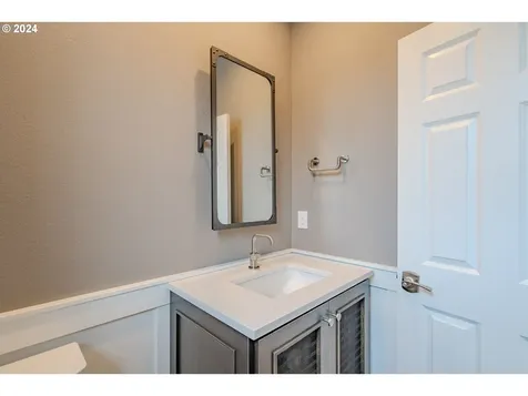 3718 Se 155th Avenue Vancouver WA 98683