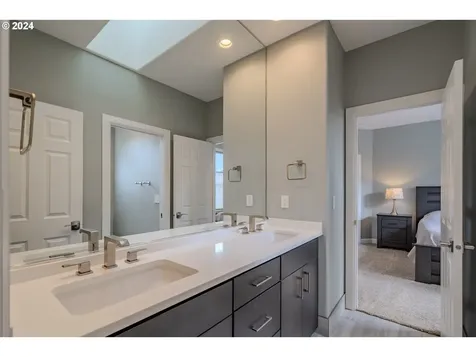 3718 Se 155th Avenue Vancouver WA 98683