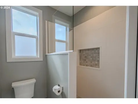 3718 Se 155th Avenue Vancouver WA 98683