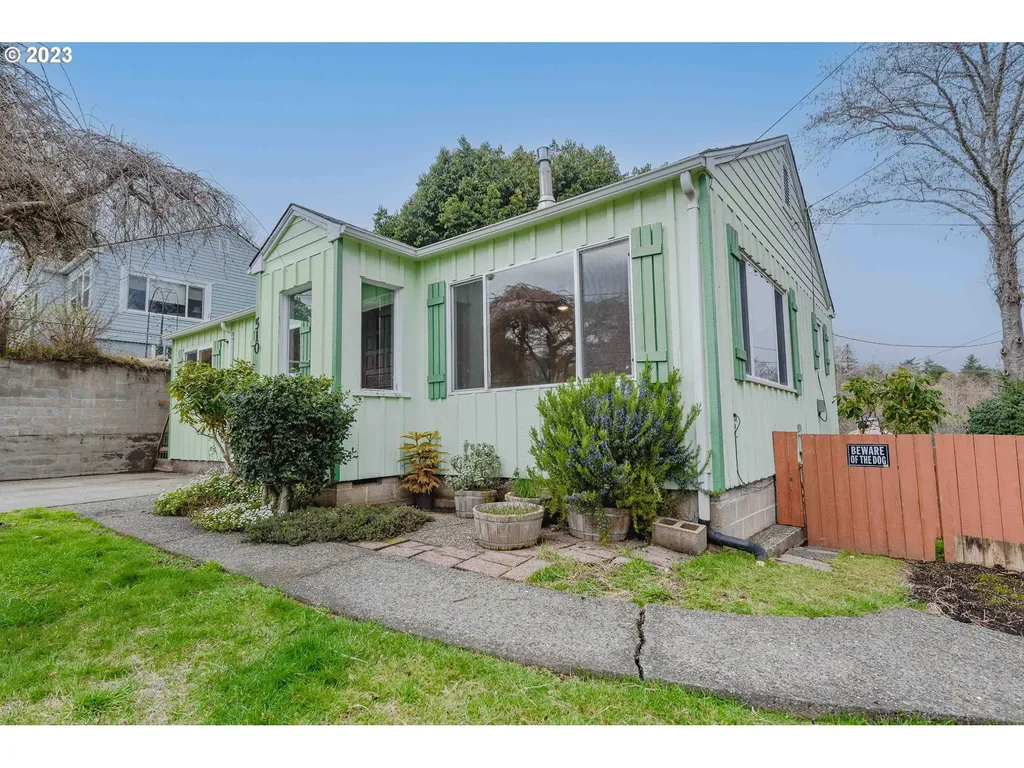 510 Clark Street North Bend OR 97459