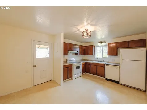 510 Clark Street North Bend OR 97459
