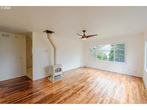 510 Clark Street North Bend OR 97459