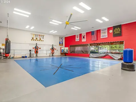11702 NE Halsey Street Portland OR 97220