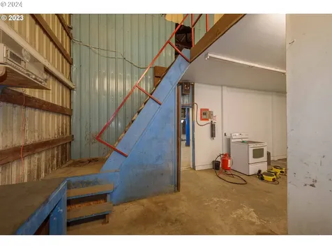 1515 Newmark Avenue Coos Bay OR 97420