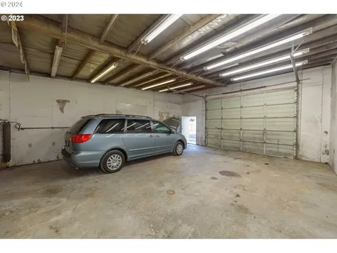 1515 Newmark Avenue Coos Bay OR 97420