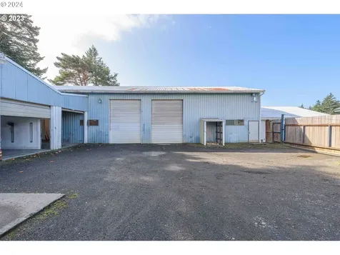1515 Newmark Avenue Coos Bay OR 97420