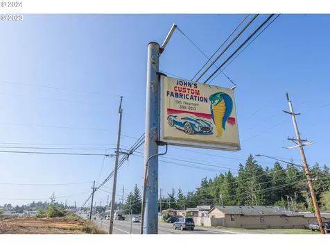 1515 Newmark Avenue Coos Bay OR 97420