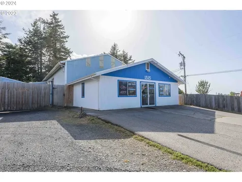 1515 Newmark Avenue Coos Bay OR 97420