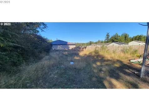 1515 Newmark Avenue Coos Bay OR 97420