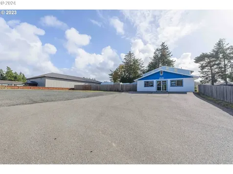 1515 Newmark Avenue Coos Bay OR 97420