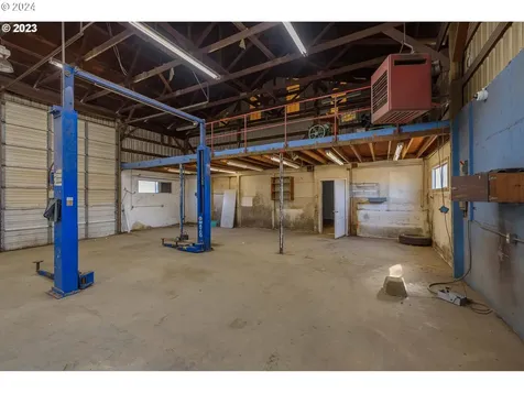 1515 Newmark Avenue Coos Bay OR 97420