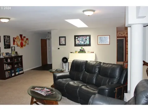 805 Prefontaine Drive Coos Bay OR 97420