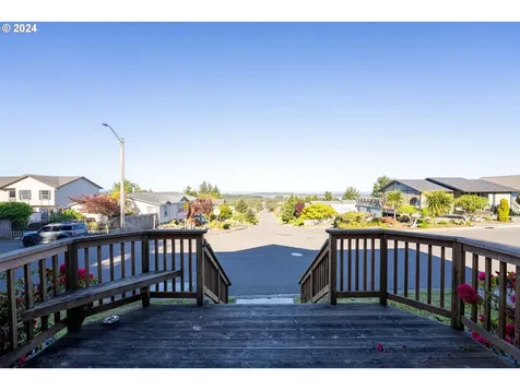 805 Prefontaine Drive Coos Bay OR 97420