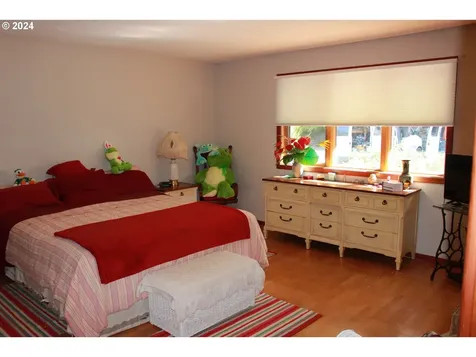 805 Prefontaine Drive Coos Bay OR 97420