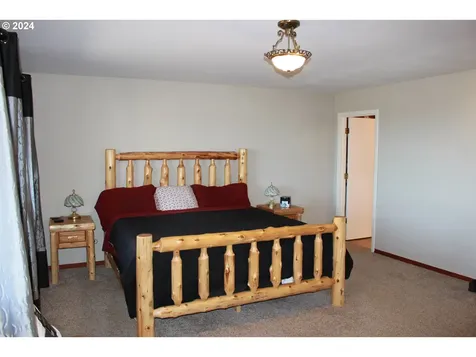 805 Prefontaine Drive Coos Bay OR 97420