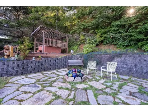 805 Prefontaine Drive Coos Bay OR 97420