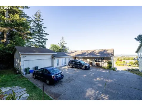 805 Prefontaine Drive Coos Bay OR 97420