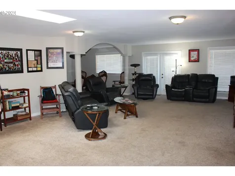 805 Prefontaine Drive Coos Bay OR 97420