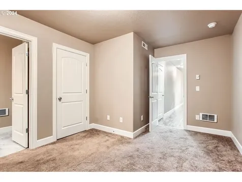 18301 Tickle Creek Avenue Sandy OR 97055