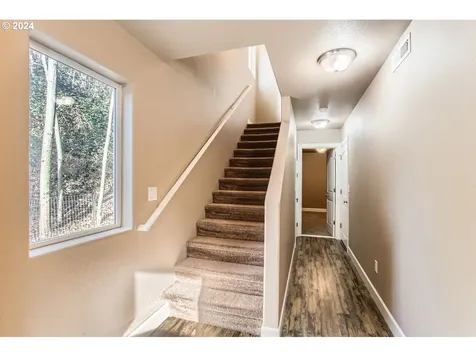 18301 Tickle Creek Avenue Sandy OR 97055