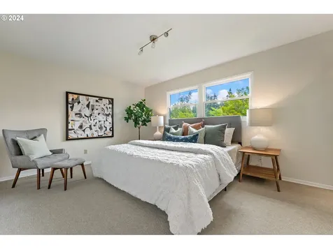 2320 Sw Winchester Place Portland OR 97225