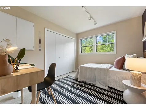 2320 Sw Winchester Place Portland OR 97225