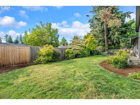 2320 Sw Winchester Place Portland OR 97225