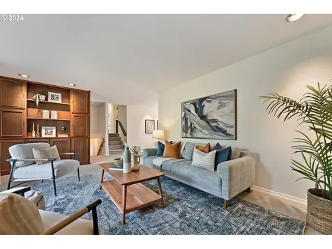 2320 Sw Winchester Place Portland OR 97225