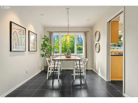 2320 Sw Winchester Place Portland OR 97225