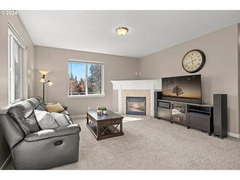 15974 Swan Avenue Oregon City OR 97045