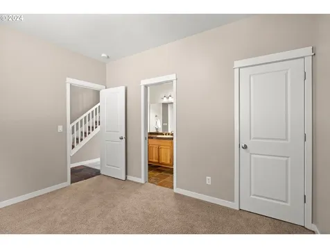 15974 Swan Avenue Oregon City OR 97045