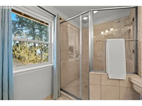 15974 Swan Avenue Oregon City OR 97045
