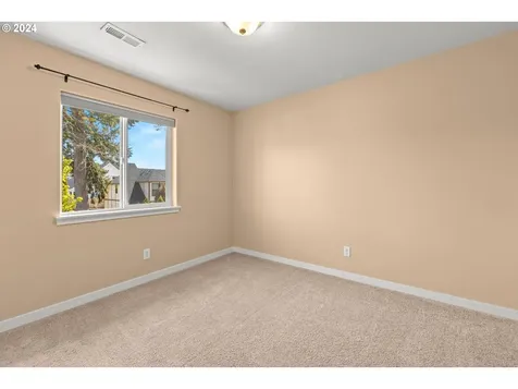 15974 Swan Avenue Oregon City OR 97045