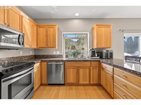 15974 Swan Avenue Oregon City OR 97045