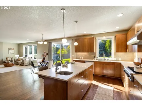 12003 NW 48th Court Vancouver WA 98685