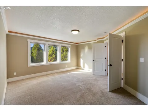 12003 NW 48th Court Vancouver WA 98685