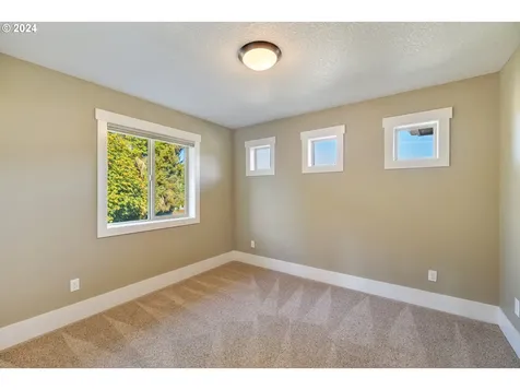 12003 NW 48th Court Vancouver WA 98685