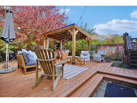 4105 SE Nehalem Street Portland OR 97202