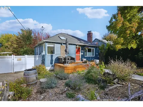 4105 SE Nehalem Street Portland OR 97202