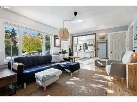 4105 SE Nehalem Street Portland OR 97202