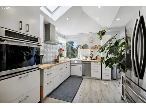4105 SE Nehalem Street Portland OR 97202